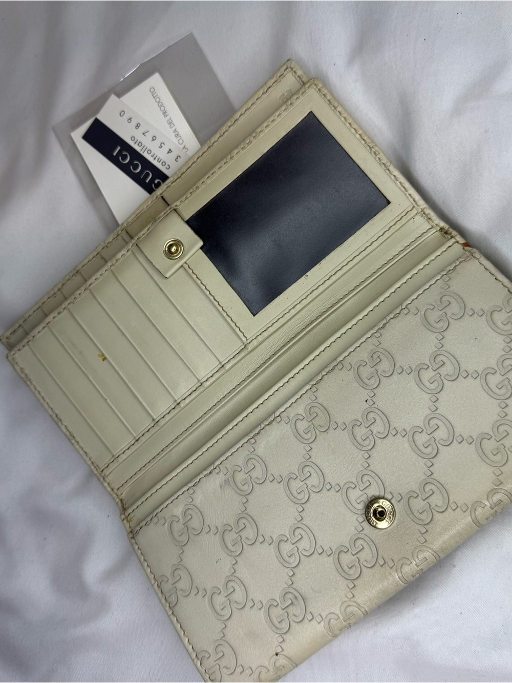 Gucci Beige Signature Guccissima Wallet - Picture 4 of 5